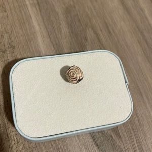 Rose Pandora Clasp